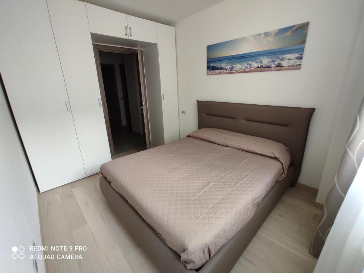 Pama Mar Apartment อิมเปรีอา ภายนอก รูปภาพ
